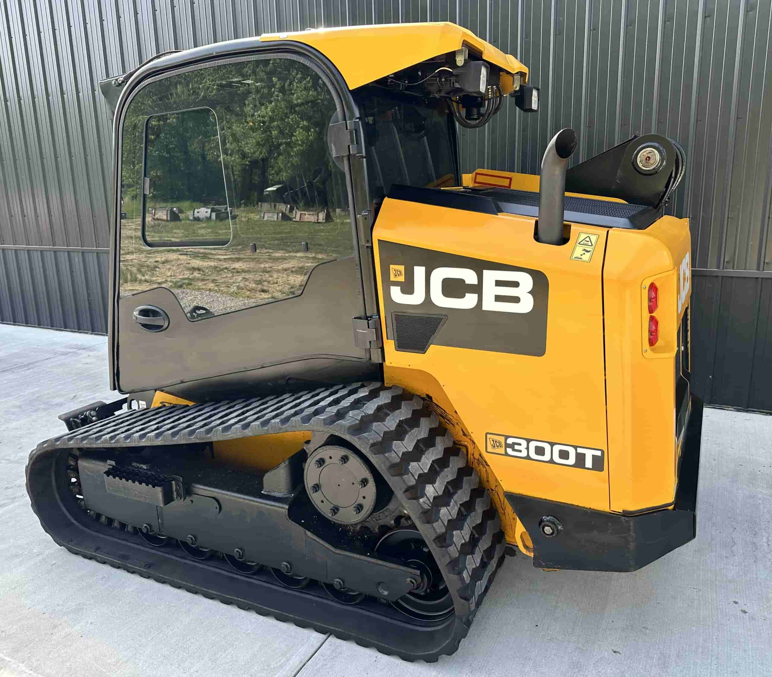 2018 JCB 300T HIGH FLOW
